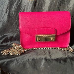 Furla Metropolis saffiano crossbody bag magenta